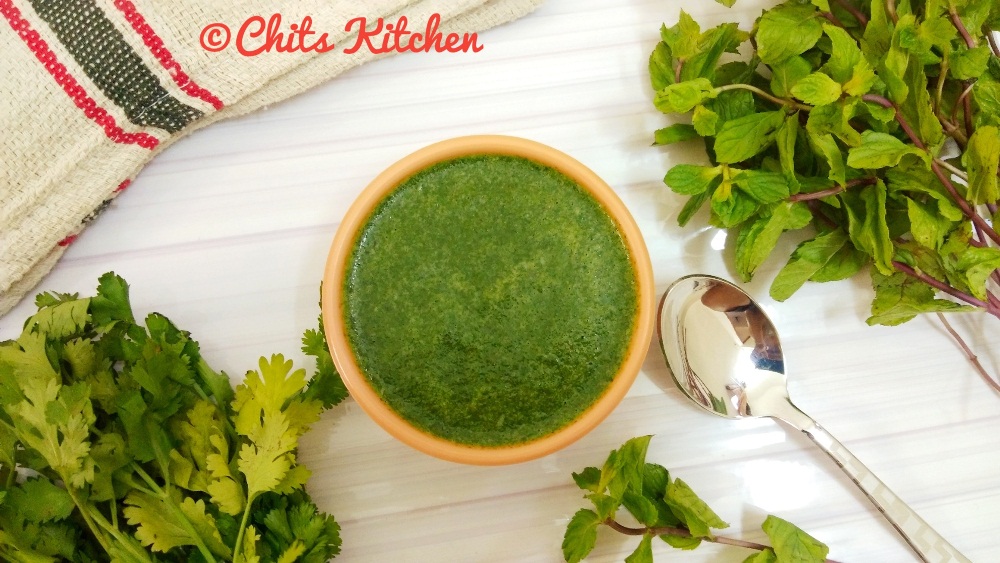 Coriander Mint Chutney (Dhania Pudina Chutney)