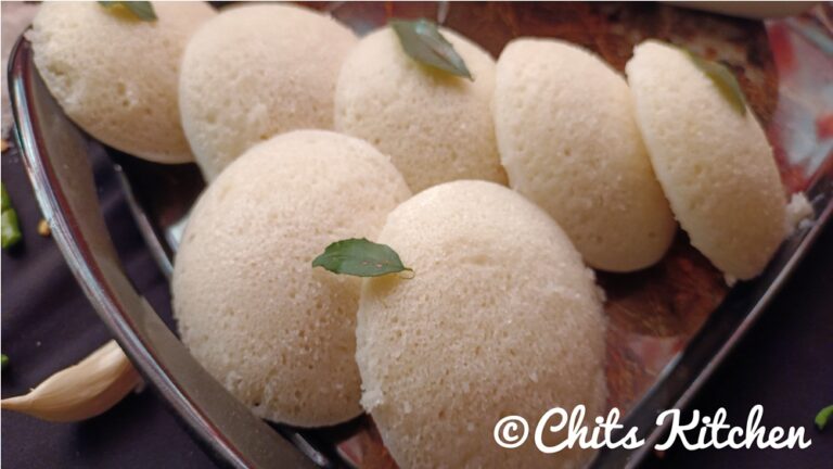 Idli Recipe / South Indian Idli