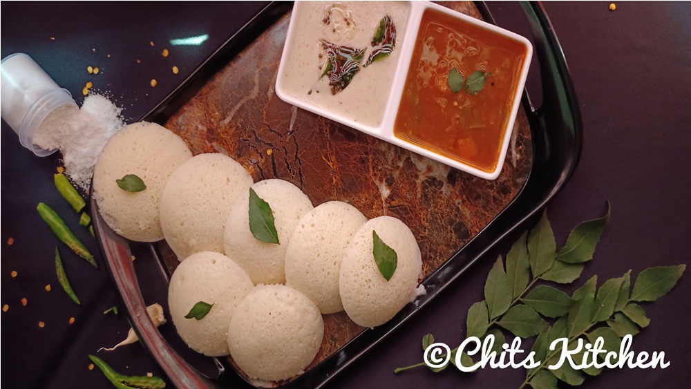 Idli Recipe / South Indian Idli