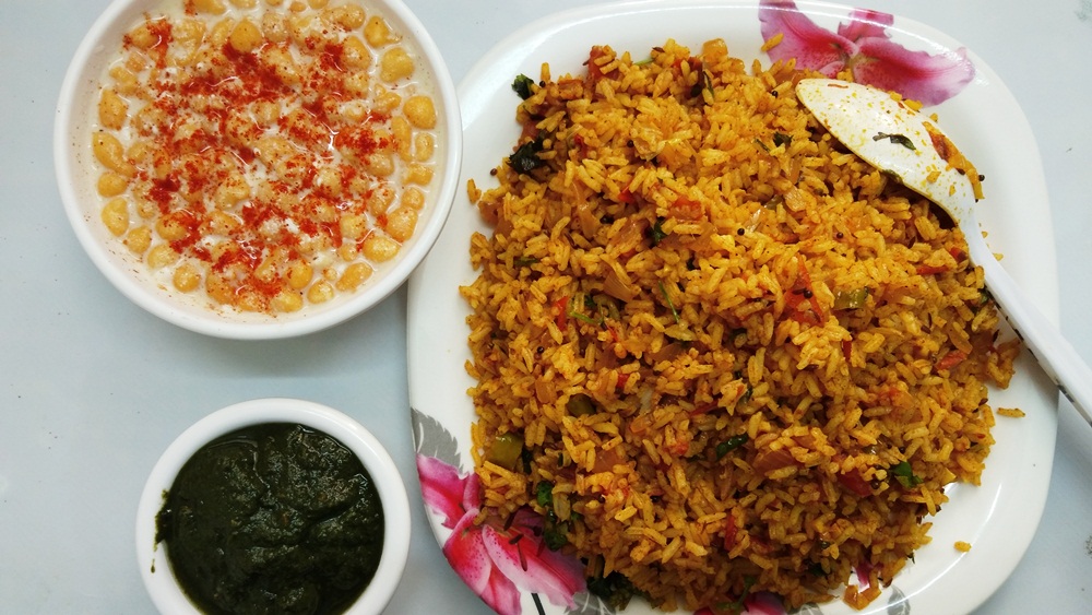 Tomato Onion Rice/Tomato Rice. A delicious and yummy Rice recipe