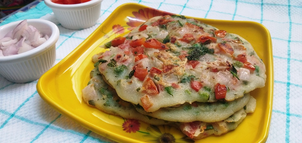 Rava Uttapam/Vegetable Rava Uttapam