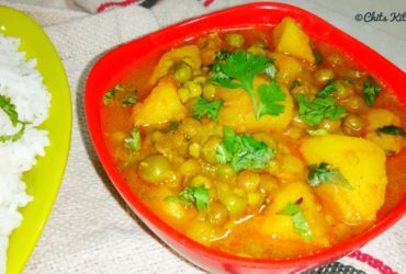 Aloo Matar Gravy/Punjabi Aloo Matar Curry