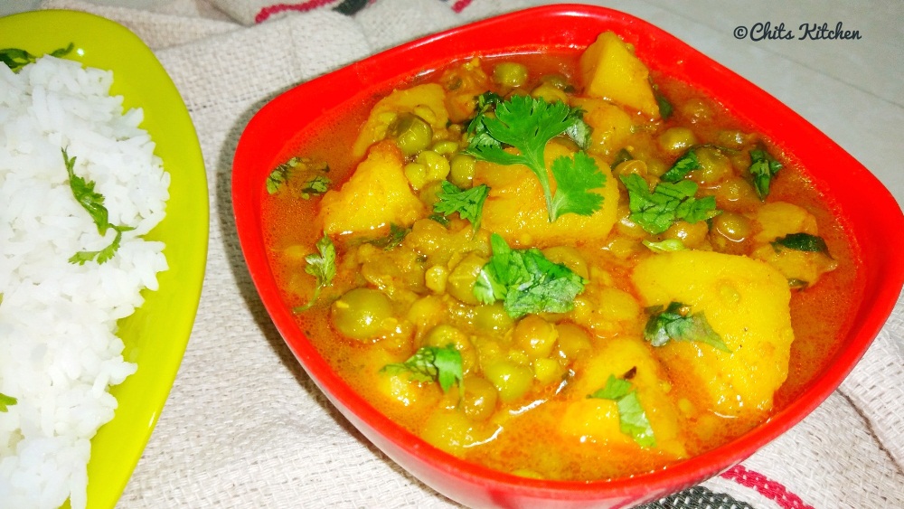 Aloo Matar Gravy/Punjabi Aloo Matar Curry