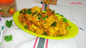 Aloo Gobi Masala/Spicy Potato Cauliflower Masala