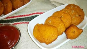 Aloo Pakora/Aloo Bhajji/Potato Bhajji