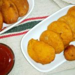 Aloo Pakora/Aloo Bhajji/Potato Bhajji