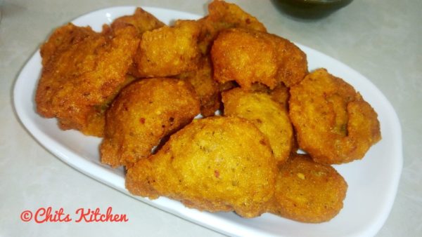 Moong Dal Pakoda/Moong Dal Bhajiyas/Moong Dal Vada